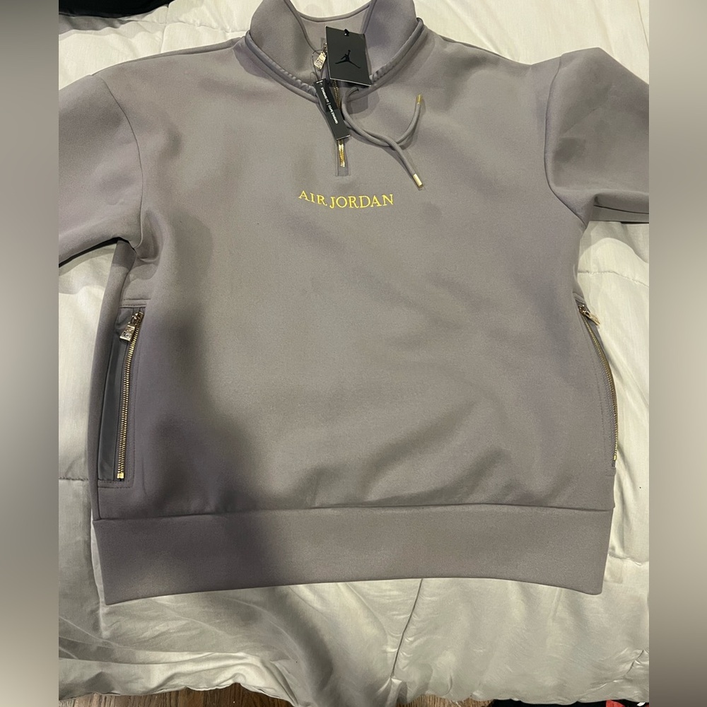 Jordan remastered 1/4 zip brand new with tags size medium